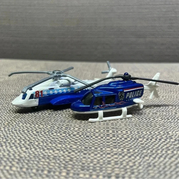 Two Piece Police Helicopter Lot Matchbox And Takara - Picture 1 of 5